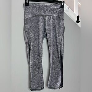 0009: Lululemon Luminosity Foil Print Black Silver / Black